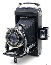 Kodak Vollenda 620 camera, built in the 1930s.